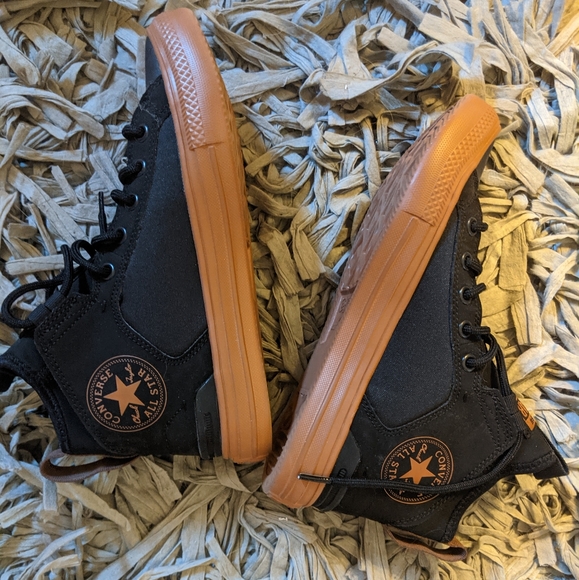 Converse - Picture 3 of 6